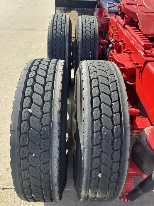 2023 Peterbilt 567 Base