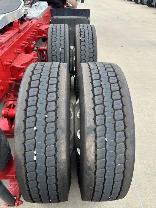 2023 Peterbilt 567 Base