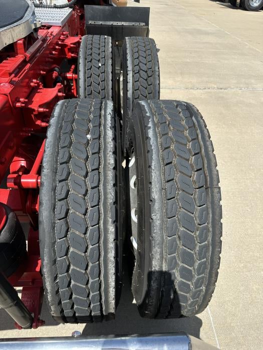 2023 Peterbilt 567 Base