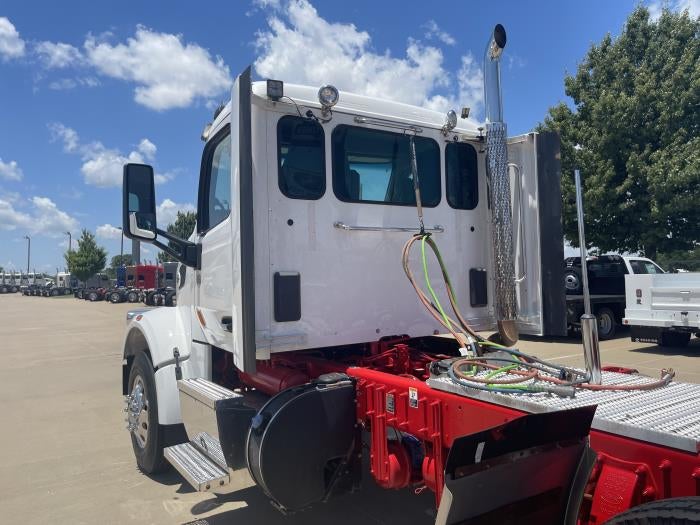 2022 Peterbilt 567 Base