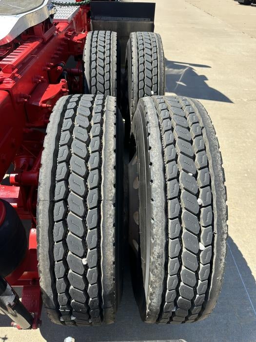 2023 Peterbilt 567 Base