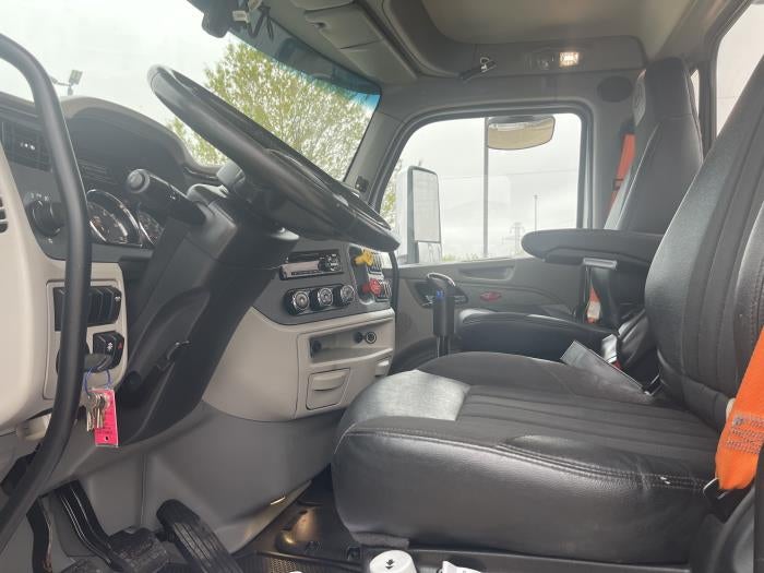 2020 Peterbilt 567 Base