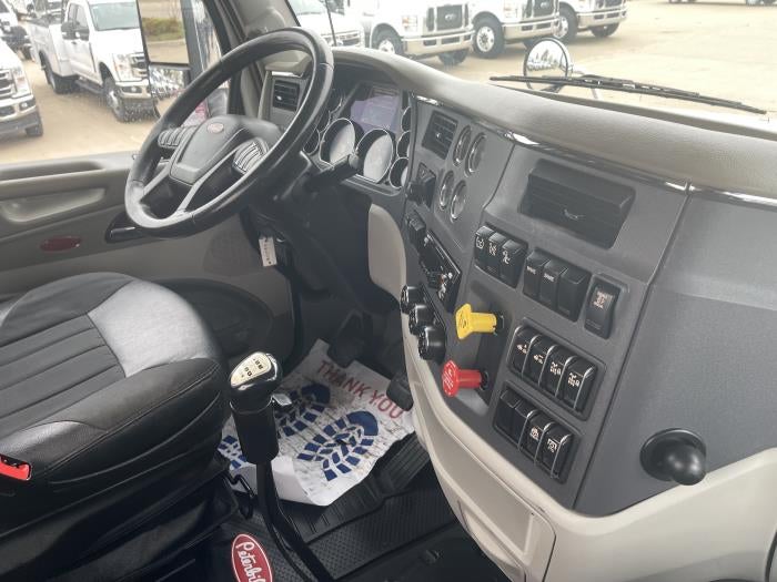 2020 Peterbilt 567 Base