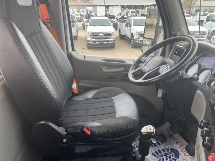 2020 Peterbilt 567 Base