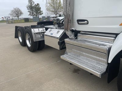 2020 Peterbilt 567 Base