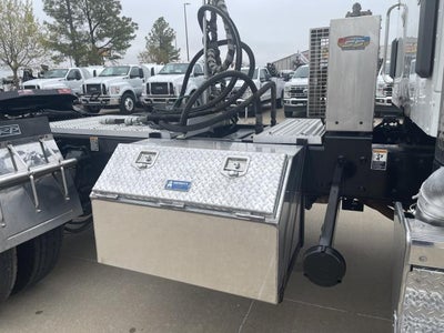 2020 Peterbilt 567 Base