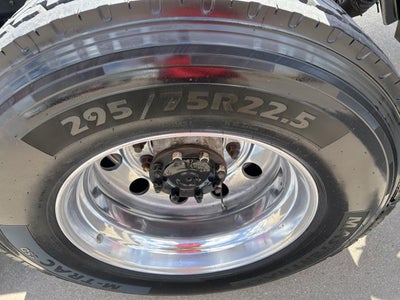 2020 Peterbilt 567 Base