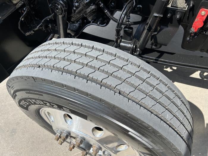 2020 Peterbilt 567 Base