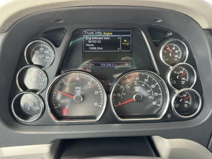 2021 Peterbilt 567 Base