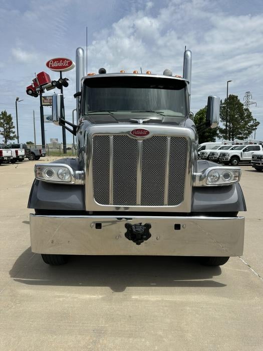2021 Peterbilt 567 Base