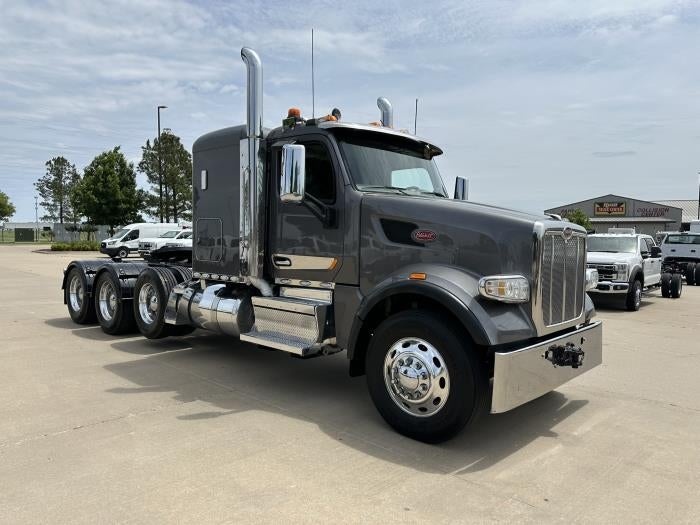 2021 Peterbilt 567 Base