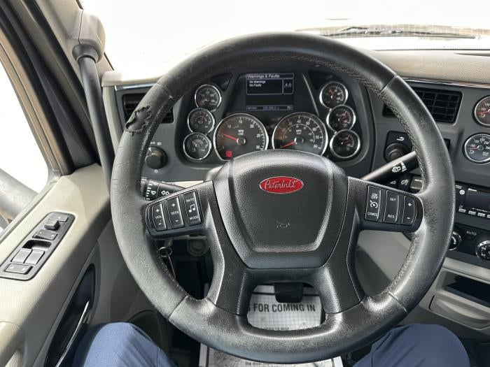 2021 Peterbilt 567 Base