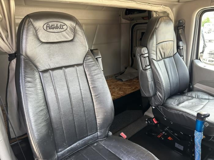 2021 Peterbilt 567 Base