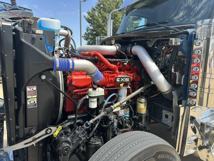 2025 Peterbilt 589 Base
