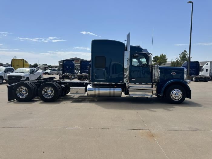 2025 Peterbilt 589 Base
