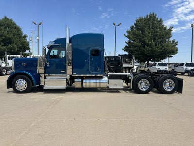 2025 Peterbilt 589 Base
