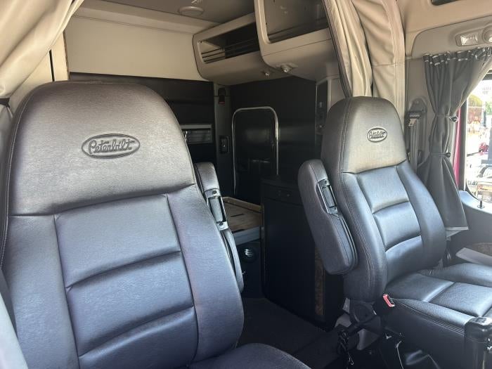 2025 Peterbilt 589 Base
