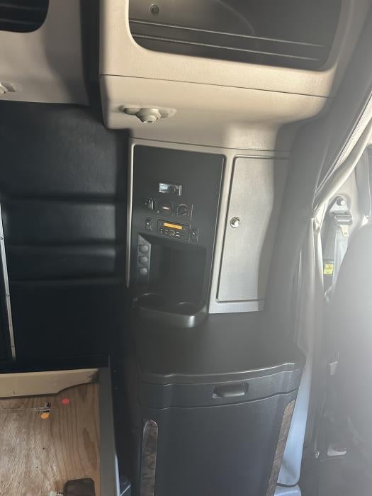 2025 Peterbilt 589 Base