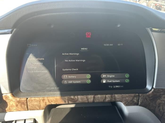 2025 Peterbilt 589 Base