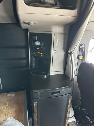 2025 Peterbilt 589 Base