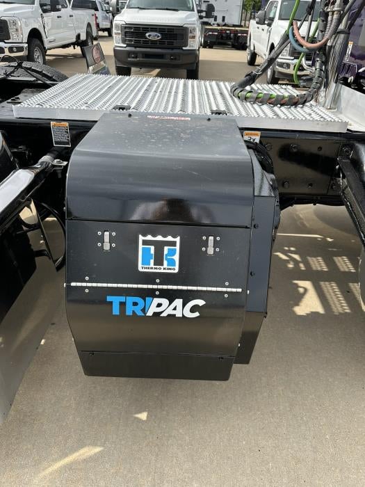 2025 Peterbilt 589 Base
