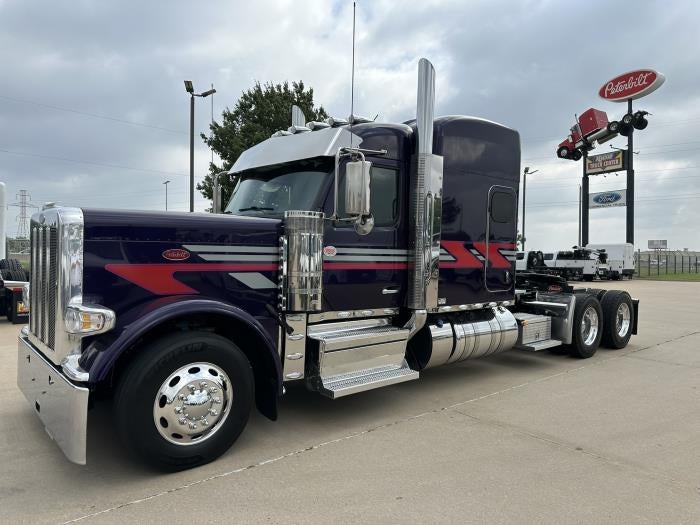 2025 Peterbilt 589 Base