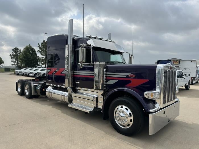 2025 Peterbilt 589 Base