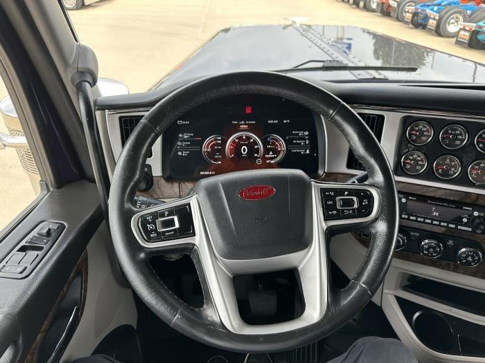 2025 Peterbilt 589 Base