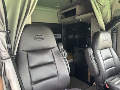 2025 Peterbilt 589 Base