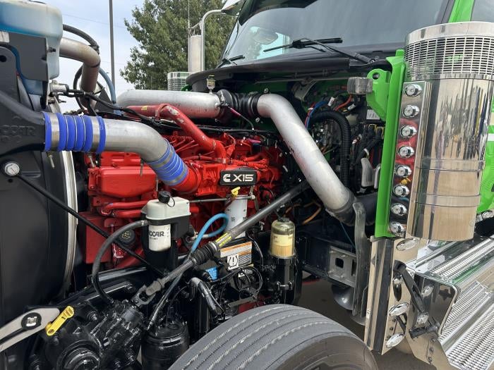 2025 Peterbilt 589 Base