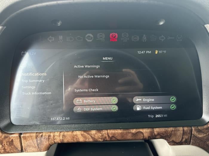 2025 Peterbilt 589 Base