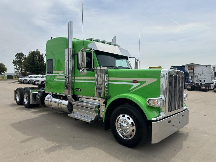 2025 Peterbilt 589 Base