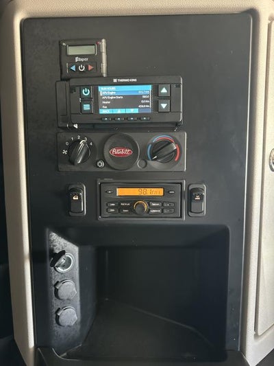 2025 Peterbilt 589 Base
