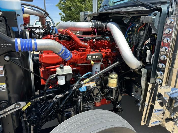 2025 Peterbilt 589 Base