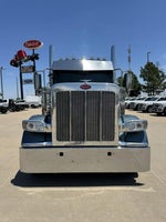 2025 Peterbilt 589 Base