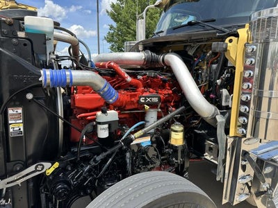 2025 Peterbilt 589 Base