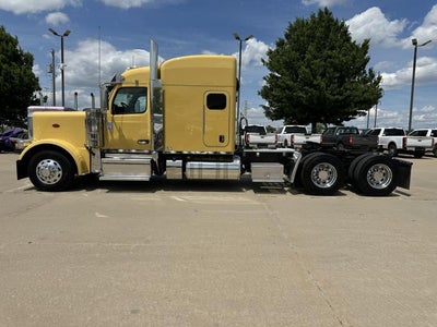 2025 Peterbilt 589 Base