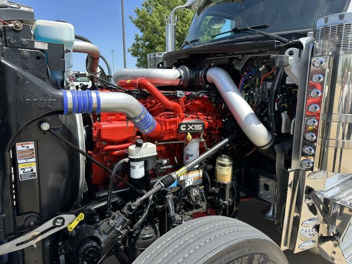 2025 Peterbilt 589 Base