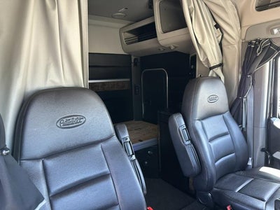 2025 Peterbilt 589 Base