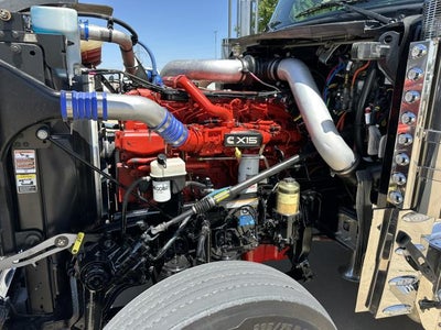 2025 Peterbilt 589 Base