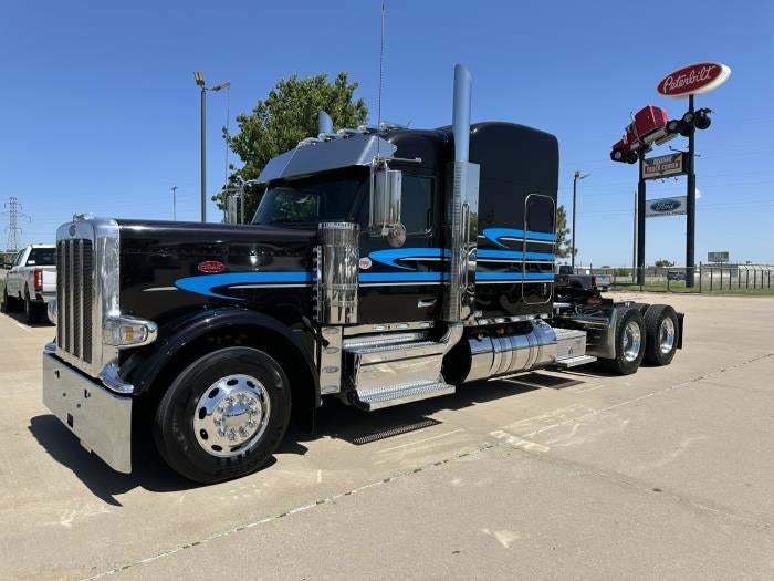 2025 Peterbilt 589 Base