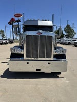 2025 Peterbilt 589 Base