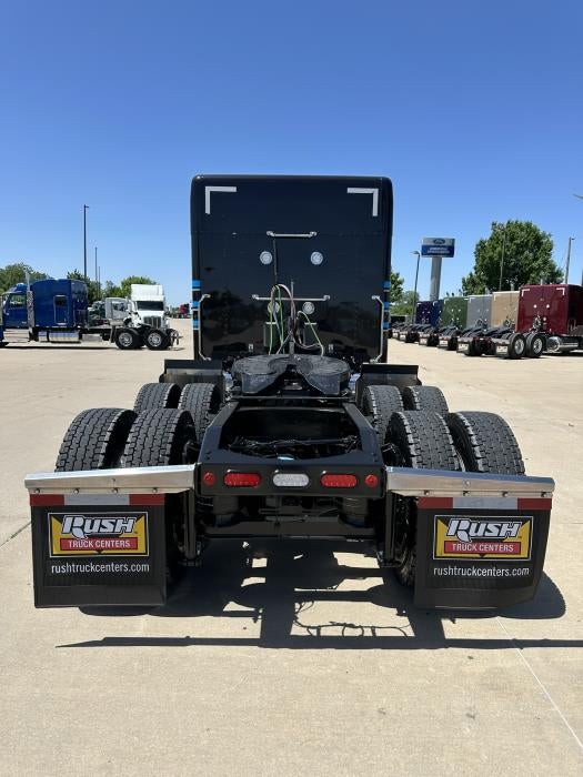 2025 Peterbilt 589 Base