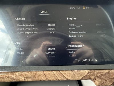 2025 Peterbilt 589 Base