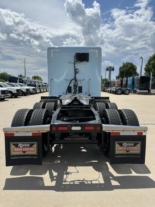 2025 Peterbilt 589 Base