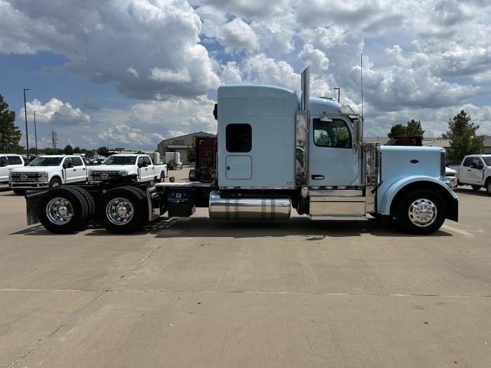 2025 Peterbilt 589 Base