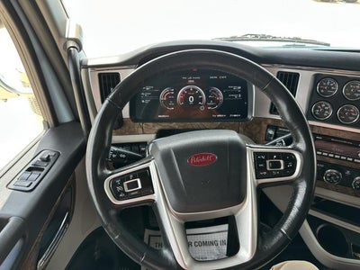 2025 Peterbilt 589 Base