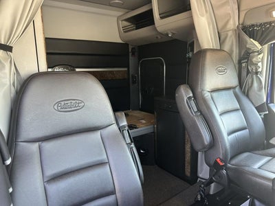 2025 Peterbilt 589 Base