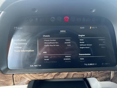2025 Peterbilt 589 Base