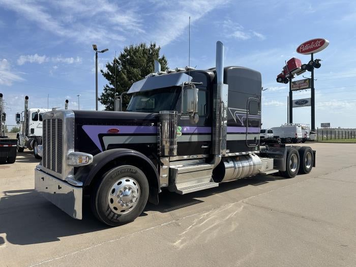 2025 Peterbilt 589 Base